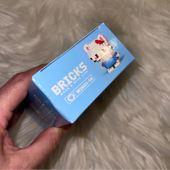 ✨✨5/$10✨✨ Building Block Nano Bricks Cute Cartoon Make A Wise Life Hello Kitty - Picture 3 of 8